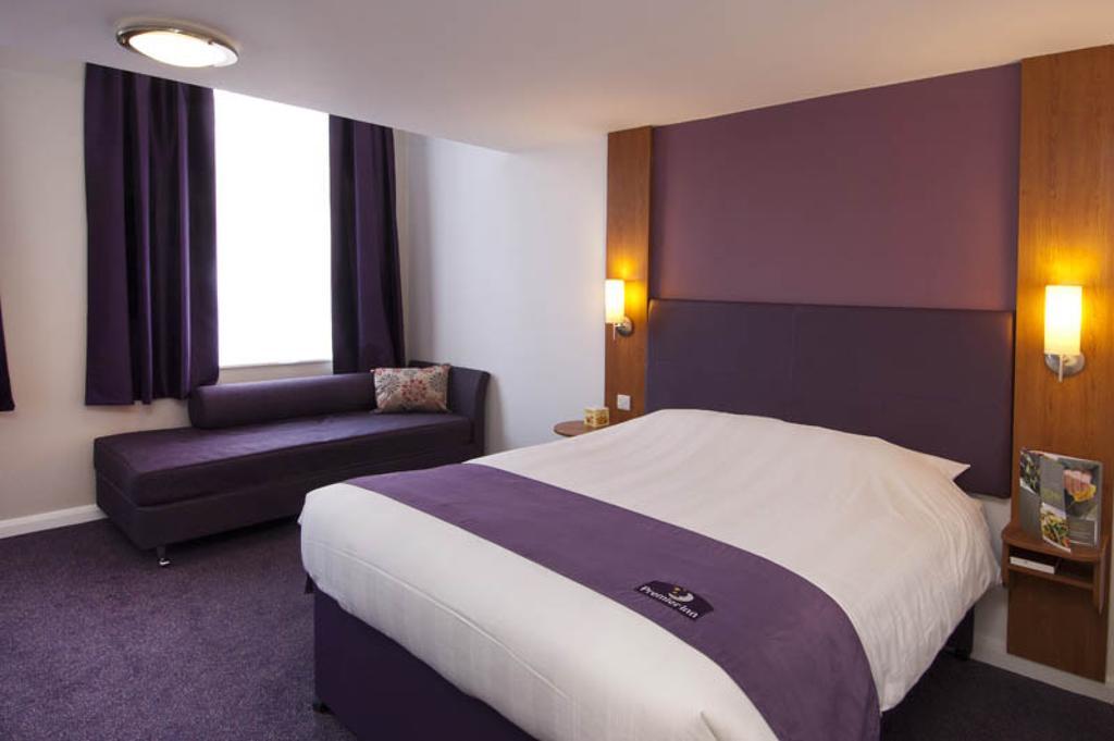 Premier Inn Birmingham City - Aston Kültér fotó