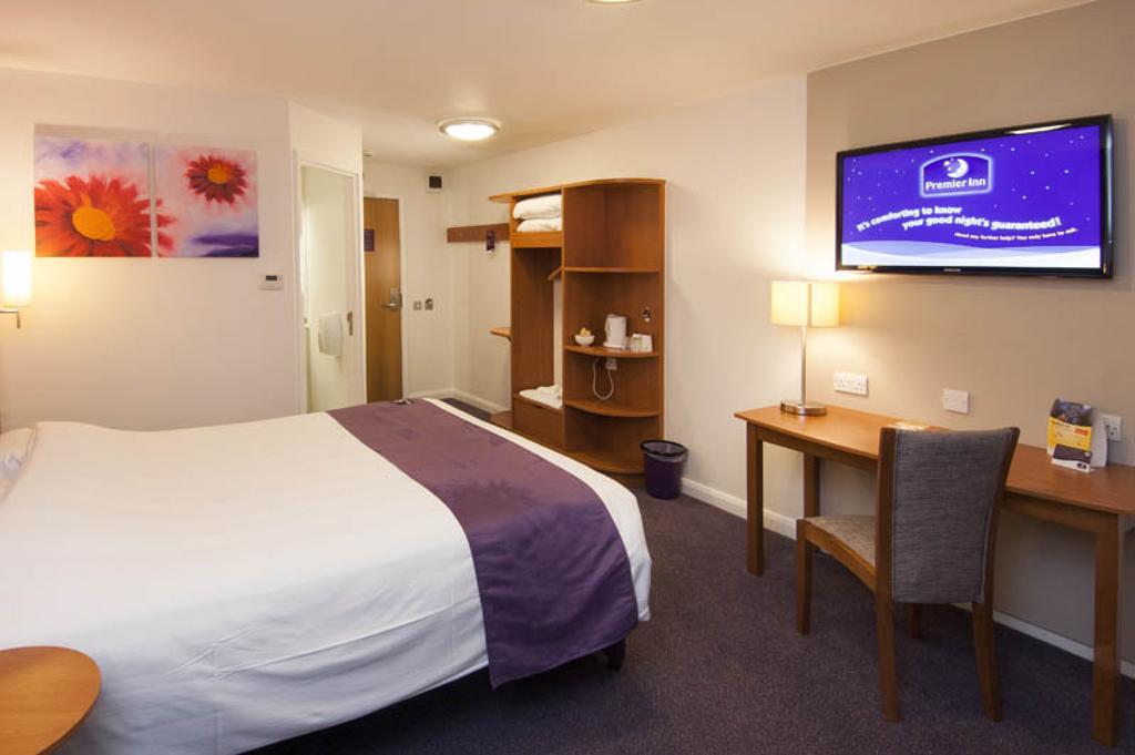 Premier Inn Birmingham City - Aston Kültér fotó