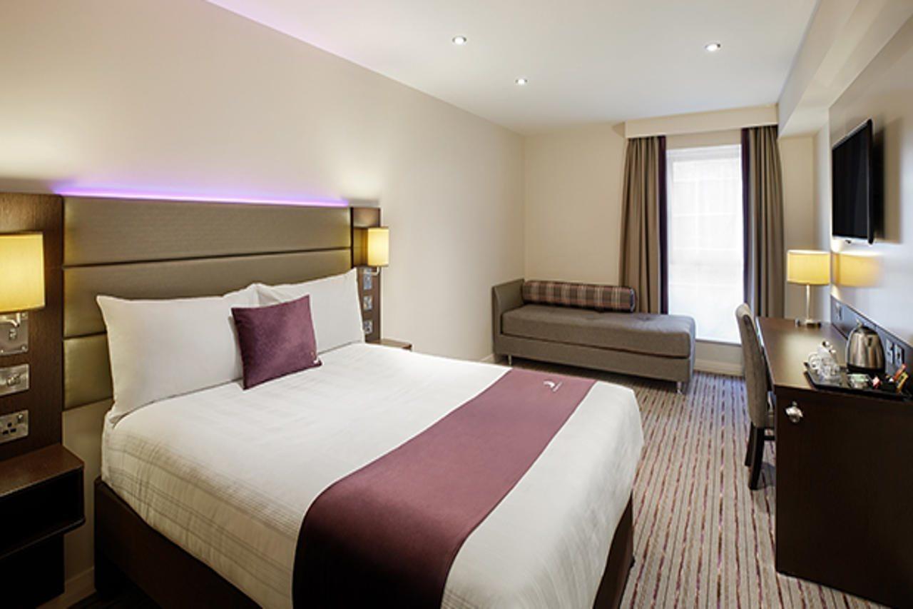 Premier Inn Birmingham City - Aston Kültér fotó