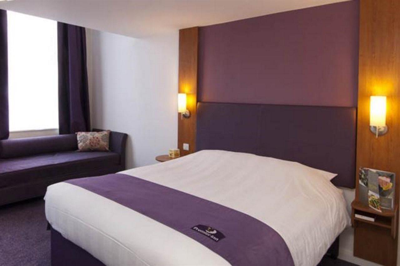 Premier Inn Birmingham City - Aston Kültér fotó